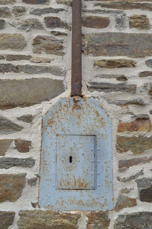 2912