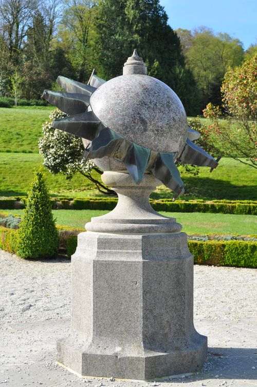 2581